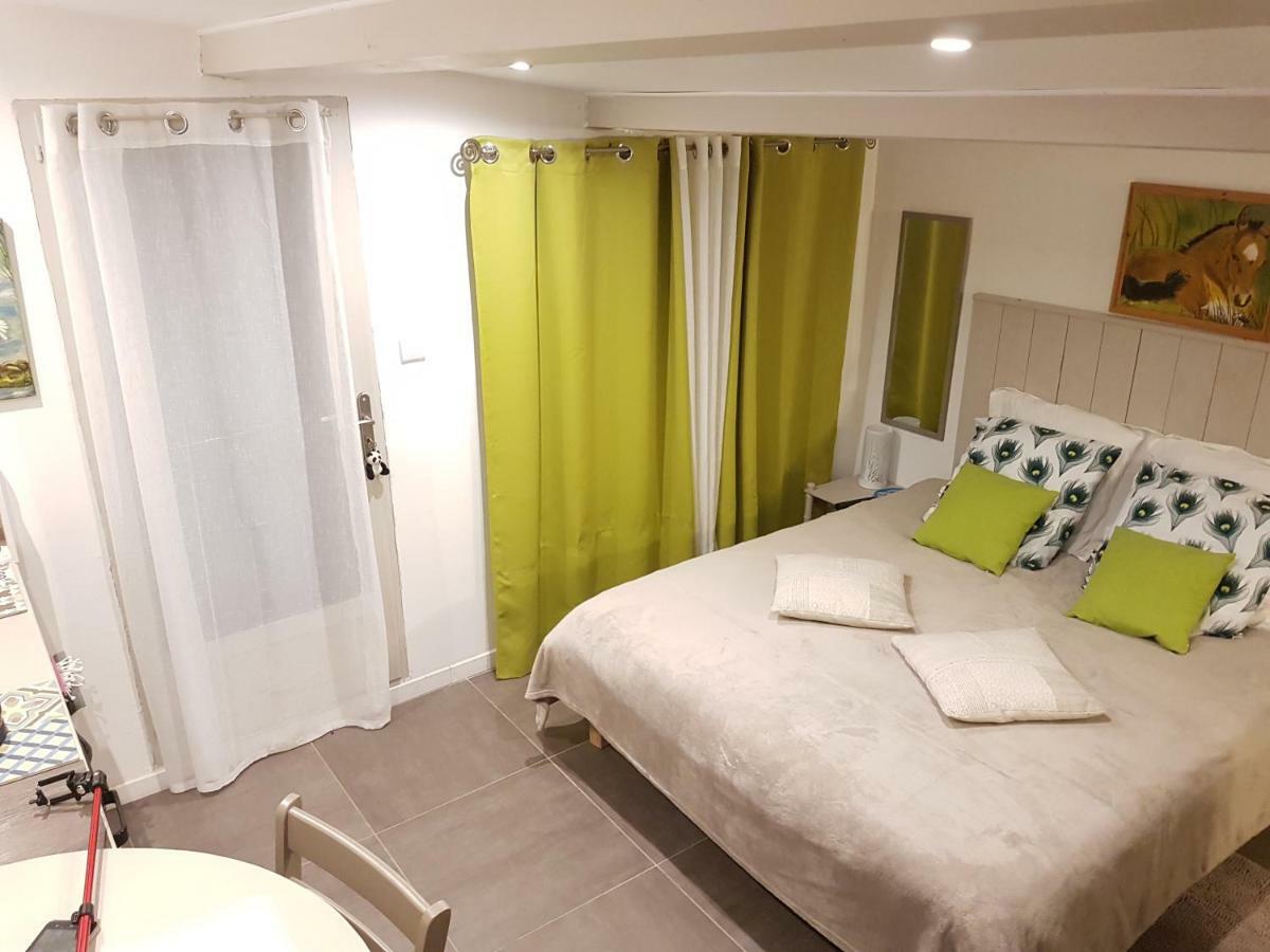 آرْلْ Chambre D'Hote - Mas Le Barret المظهر الخارجي الصورة